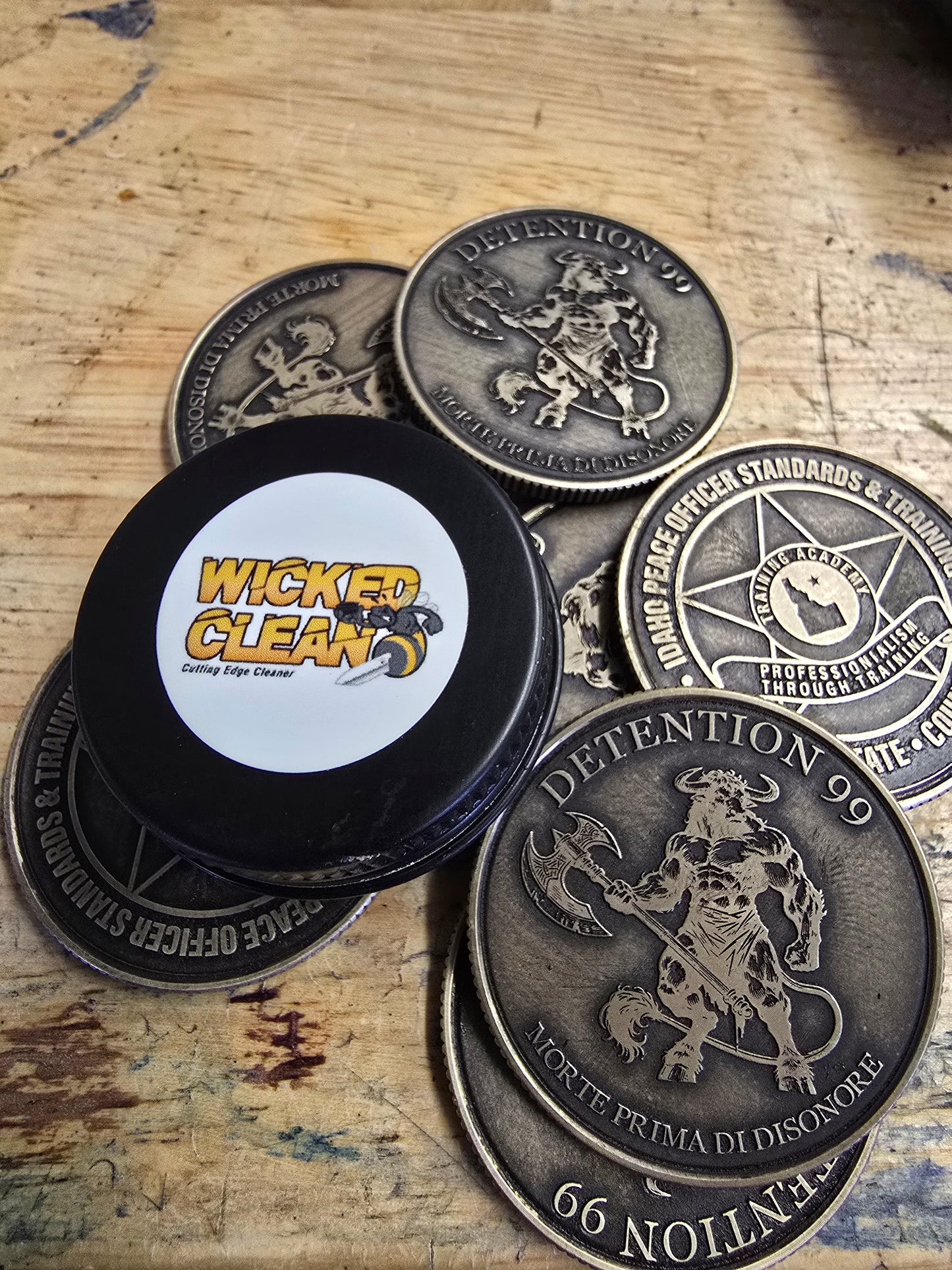 Challenge coins
